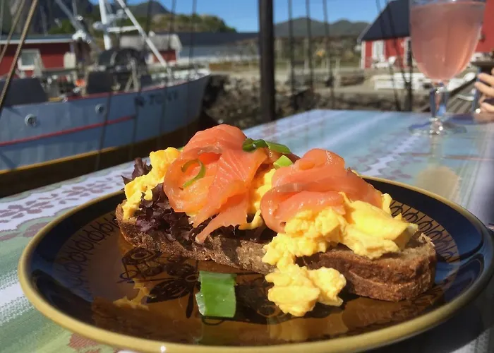 Salmon Lofoten Лекнес